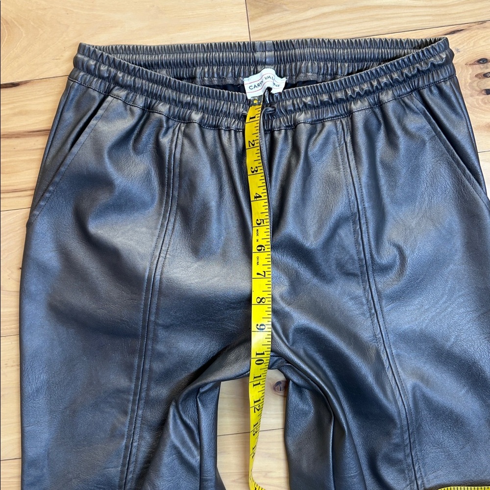 Caryn Vallone Metallic Gray Capris Faux Leather Pants | Size Large - Picture 3 of 7